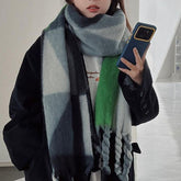 Contrast Color Warm Scarf